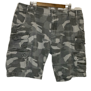MEN’S IRON CO. CAMO CARGO SHORTS SZ 40